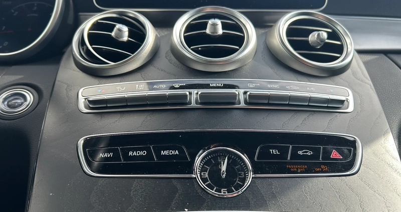 Mercedes-Benz Klasa C cena 146900 przebieg: 71930, rok produkcji 2019 z Bobolice małe 172